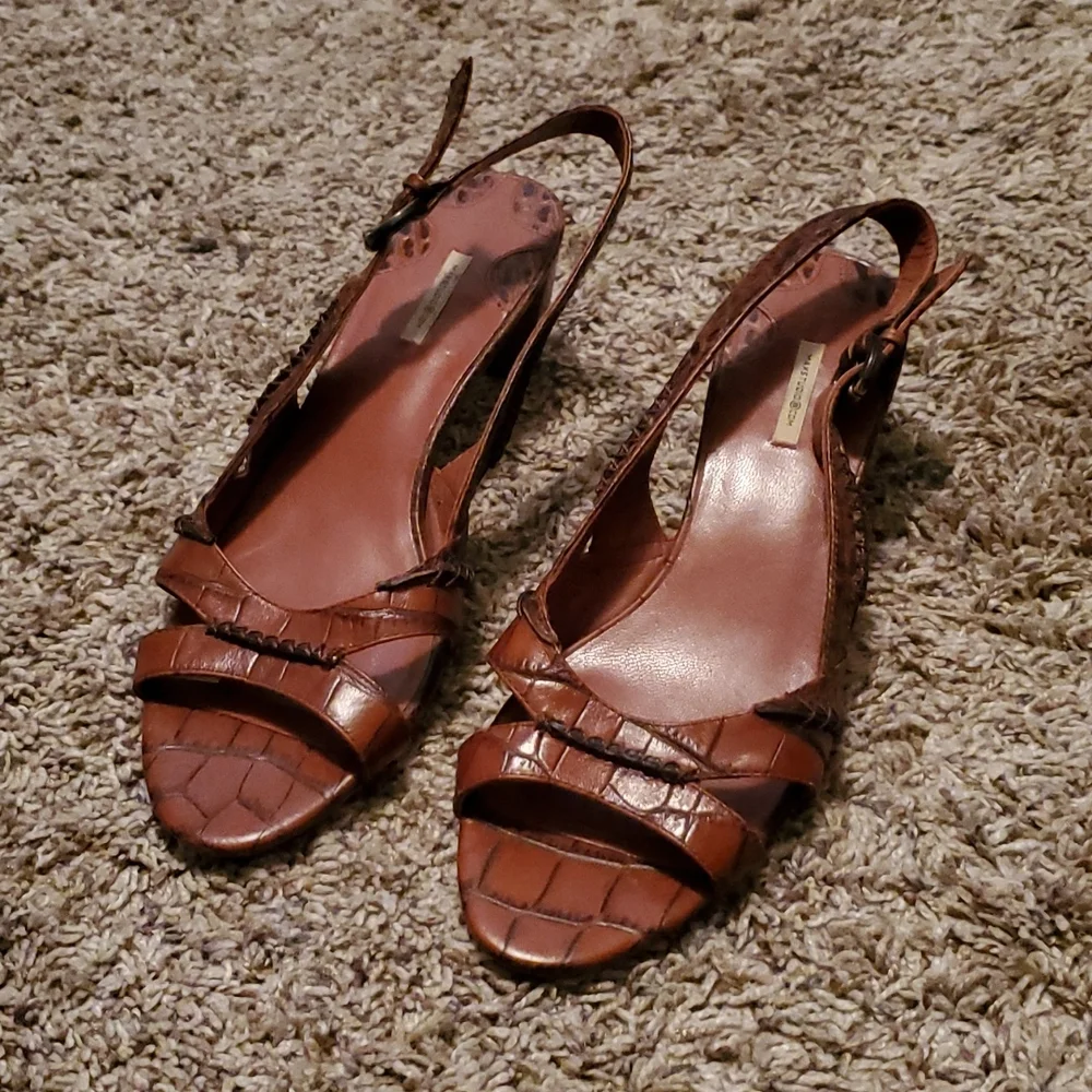 Max Studio Koi Low Heel Sandals